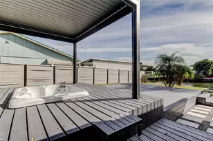 8722 Elmwood Ln, Tampa, FL 33615 - Photo 28