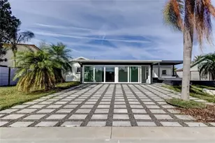 8722 Elmwood Ln, Tampa, FL 33615 - Photo 24