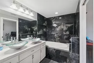 9078 Birmingham Ave, Weeki Wachee, FL 34613 - Photo 18