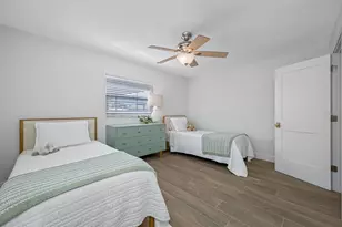 539 Baywood Dr S, Dunedin, FL 34698 - Photo 16