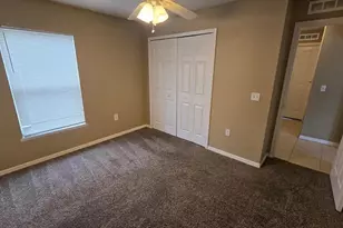 819 Brenton Leaf Dr, Ruskin, FL 33570 - Photo 8