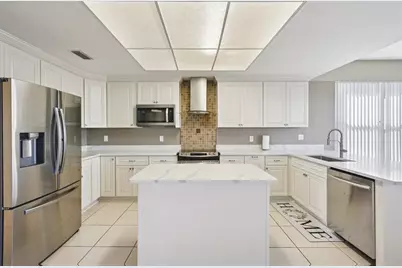 12929 Prestwick Drive, Riverview, FL 33579 - Photo 8