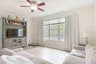 2426 Middleton Grove Dr, Brandon, FL 33511 - Photo 10