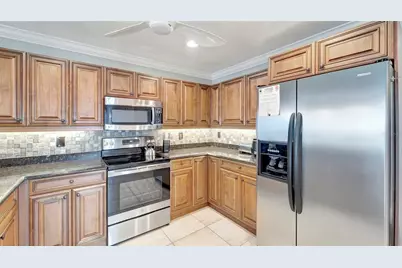 1125 W Peppertree Drive #705, Sarasota, FL 34242 - Photo 10