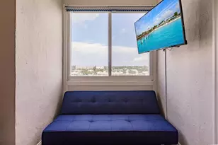 1125 W Peppertree Dr, Sarasota, FL 34242 - Photo 24