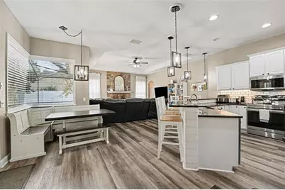 5685 Lake Victoria Drive, Lakeland, FL 33813 - Photo 8