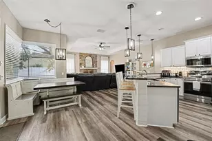 5685 Lake Victoria Dr, Lakeland, FL 33813 - Photo 8