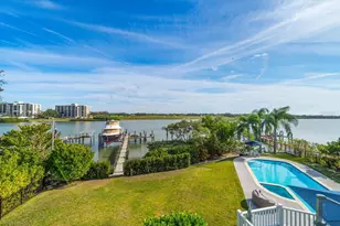 430 St Andrews Dr, Belleair, FL 33756 - Photo 4