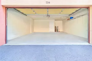 704 Seagate Dr, Tampa, FL 33602 - Photo 40