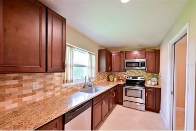 1614 Stafford Lane #1206, Sarasota, FL 34232 - Photo 4
