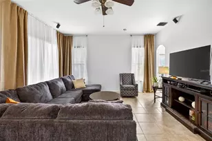 1923 Rutherford Dr, Dover, FL 33527 - Photo 4
