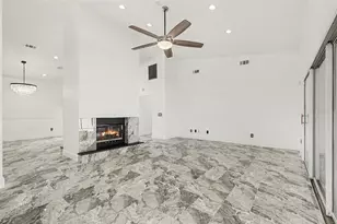 905 Clearcreek Dr, Tampa, FL 33613 - Photo 12