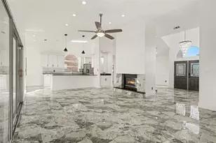 905 Clearcreek Dr, Tampa, FL 33613 - Photo 16