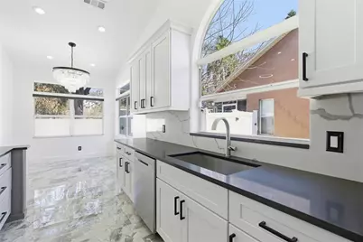 905 Clearcreek Drive, Tampa, FL 33613 - Photo 20