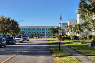 6000 20th St N, Saint Petersburg, FL 33714 - Photo 2