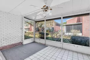 1275 85th Ave N, Saint Petersburg, FL 33702 - Photo 22