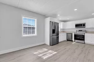 1275 85th Ave N, Saint Petersburg, FL 33702 - Photo 10