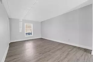1275 85th Ave N, Saint Petersburg, FL 33702 - Photo 6