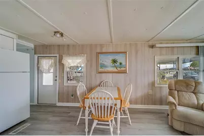 35204 Ada Avenue, Zephyrhills, FL 33541 - Photo 12