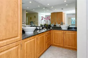 1125 W Peppertree Dr, Sarasota, FL 34242 - Photo 22