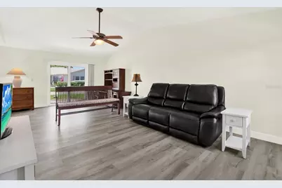 3146 37th Lane S #A, Saint Petersburg, FL 33711 - Photo 4