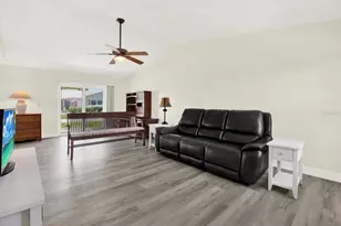 3146 37th Ln S, Saint Petersburg, FL 33711 - Photo 4