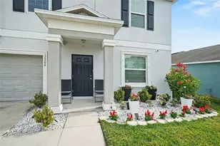 17206 White Mangrove Dr, Wimauma, FL 33598 - Photo 2