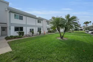 1451 Gulf Blvd, Clearwater Beach, FL 33767 - Photo 8
