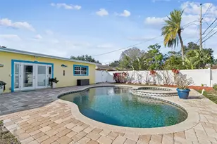 461 Deville Dr E, Largo, FL 33771 - Photo 32