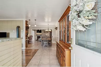 461 Deville Drive E, Largo, FL 33771 - Photo 4
