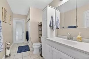 133 Barrington Dr, Brandon, FL 33511 - Photo 28