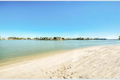 9211 Captiva Circle, Saint Pete Beach, FL 33706 - Photo 34