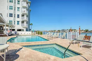 9211 Captiva Cir, Saint Pete Beach, FL 33706 - Photo 32