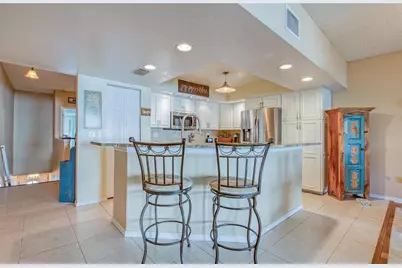 9211 Captiva Circle, Saint Pete Beach, FL 33706 - Photo 8