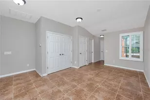 11454 Crowned Sparrow Ln, Tampa, FL 33626 - Photo 10