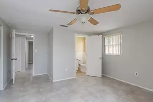 10521 Oak Hill Dr, Port Richey, FL 34668 - Photo 18