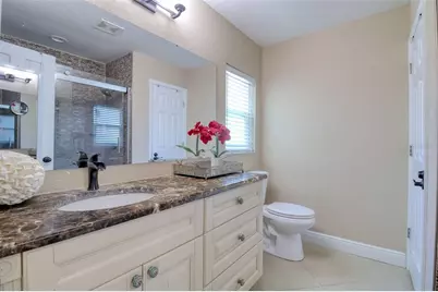 16605 Round Oak Drive, Tampa, FL 33618 - Photo 22