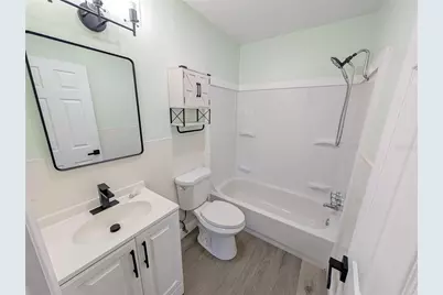2411 45th Street S, Saint Petersburg, FL 33711 - Photo 14
