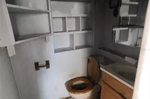 2002 E Okaloosa Ave, Tampa, FL 33604 - Photo 12