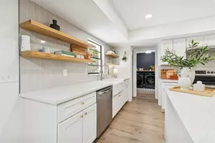 4315 Honey Vista Cir, Tampa, FL 33624 - Photo 8