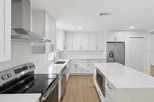 445 33rd Ave N, Saint Petersburg, FL 33704 - Photo 20