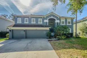 2807 Windcrest Oaks Ct, Valrico, FL 33594 - Photo 1