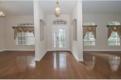19027 Dove Creek Drive, Tampa, FL 33647 - Photo 4
