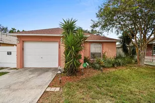 1125 40th St S, Saint Petersburg, FL 33711 - Photo 2