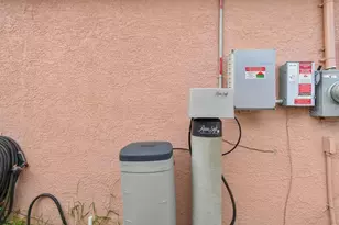 1125 40th St S, Saint Petersburg, FL 33711 - Photo 32