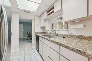 4901 Umber Way S, Tampa, FL 33624 - Photo 14