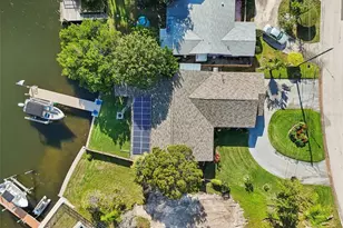 292 Sunlit Cove Dr NE, Saint Petersburg, FL 33702 - Photo 2