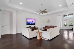 31176 Chesapeake Bay Dr, Wesley Chapel, FL 33543 - Photo 8
