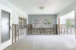 16105 1st St E, Redington Beach, FL 33708 - Photo 18