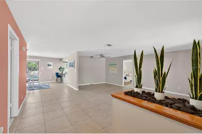 6503 Santiago Court, Apollo Beach, FL 33572 - Photo 10